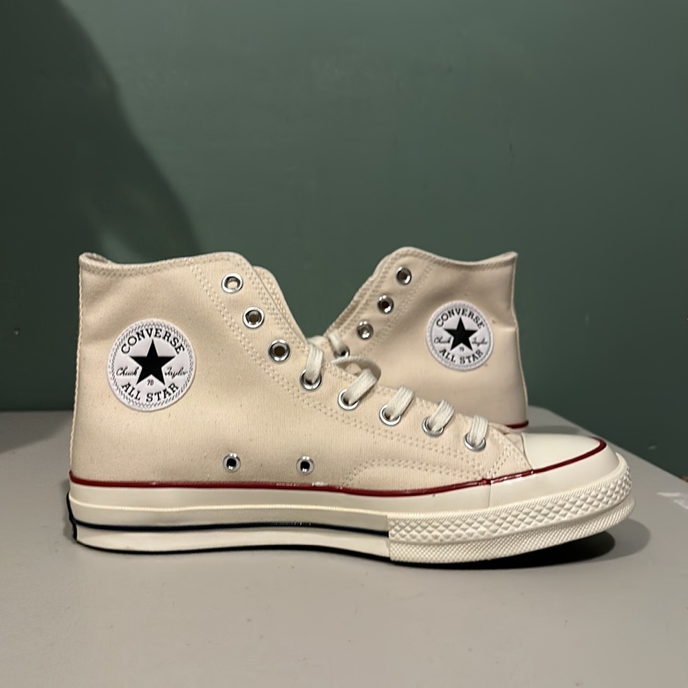 Converse Men’s Hightop Cream Size 8.5 BRAND NEW